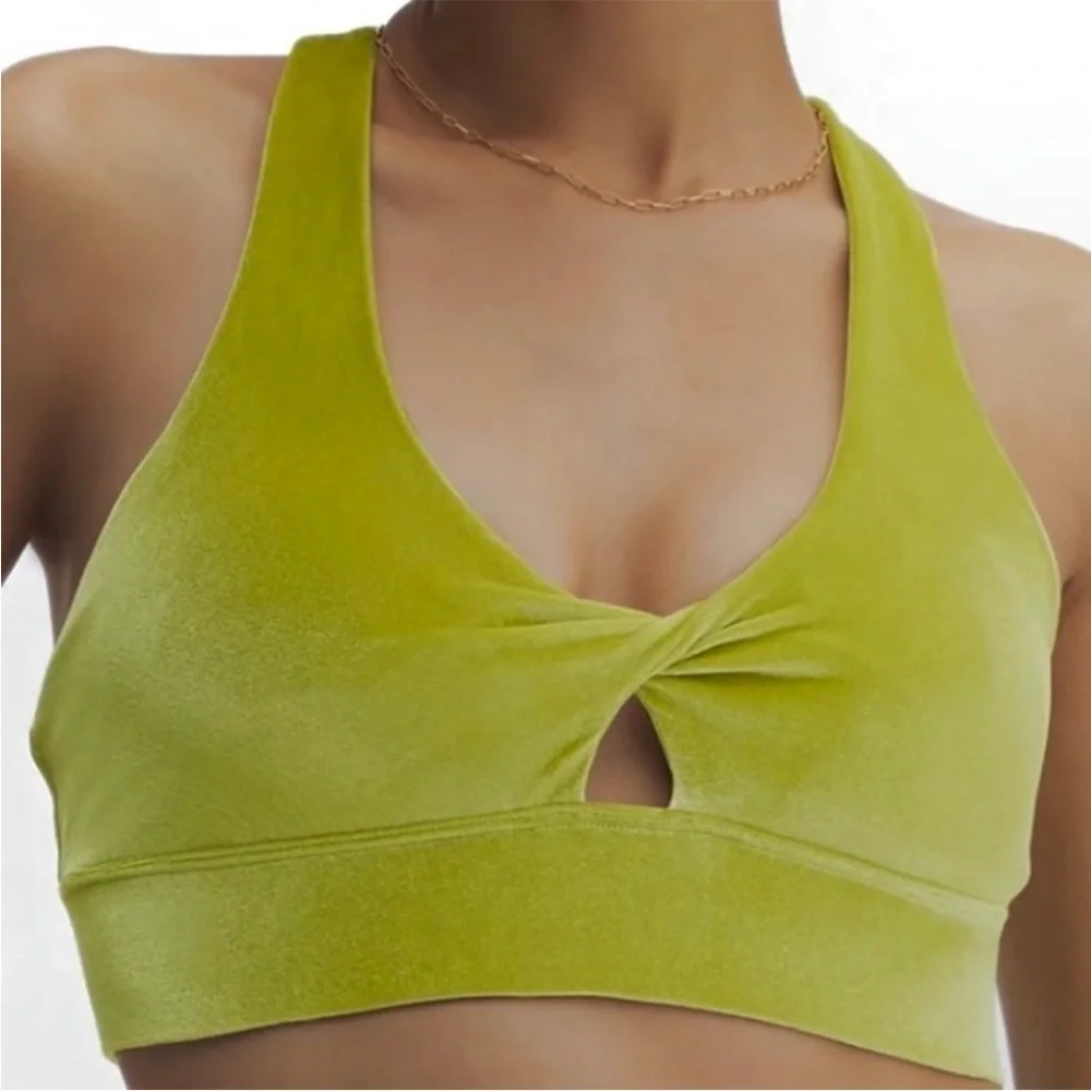 NWT Fabletics Oasis Twist Front Velour Sports Bra Size XXL
